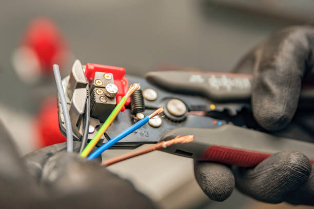Best Electrical Repair Services  in Baldwin City, KS